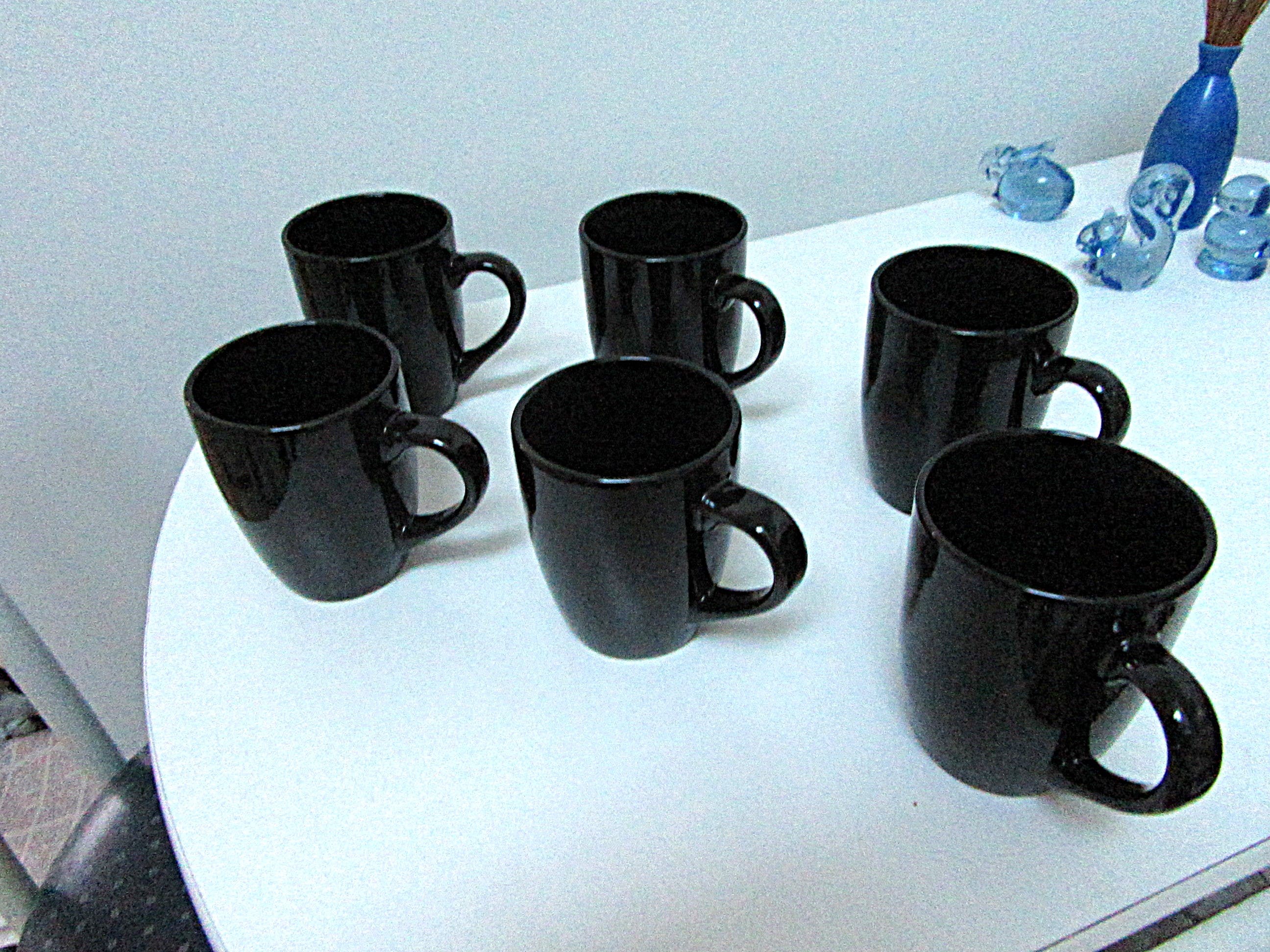 (6)  black mugs