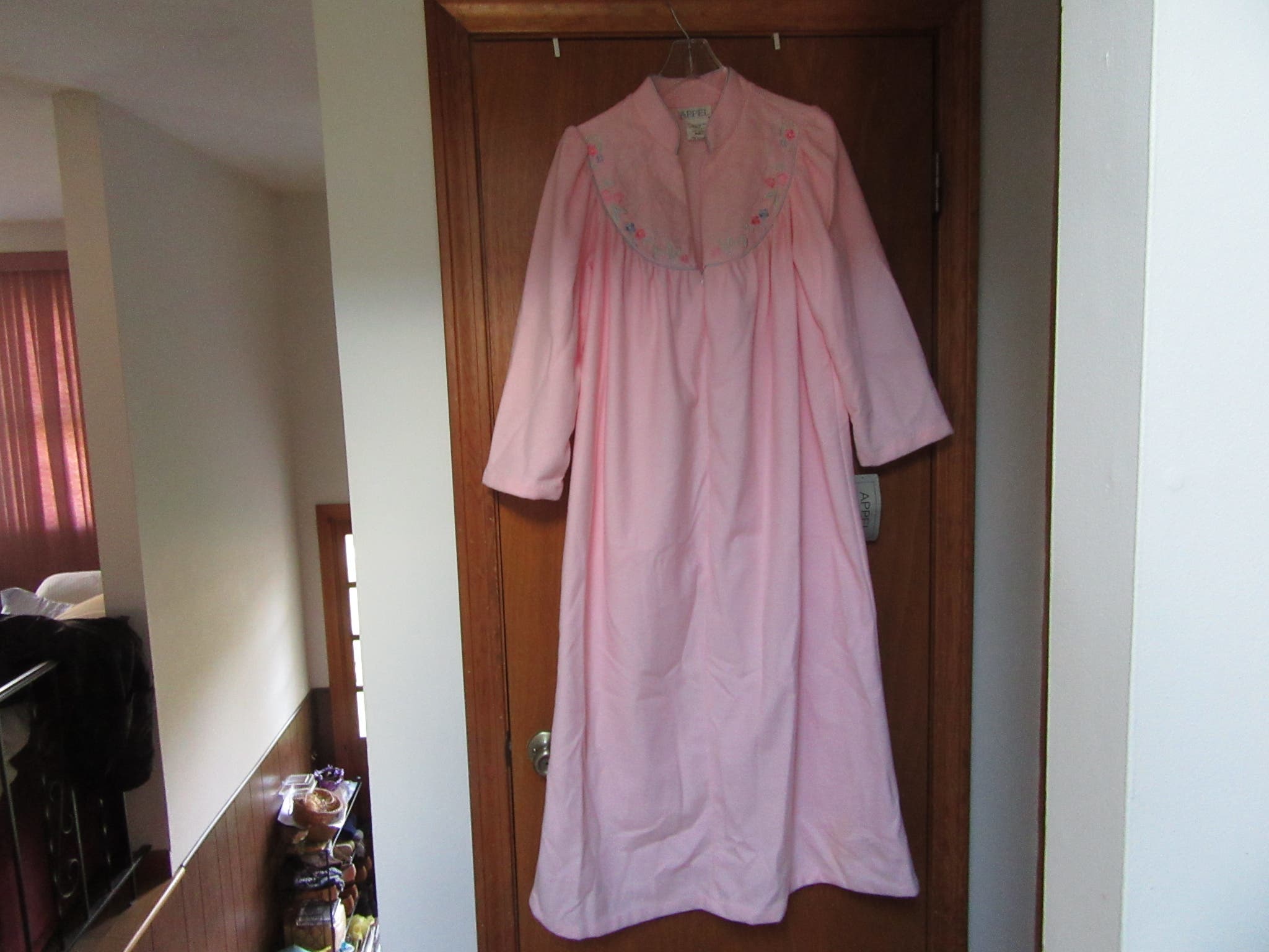 **Mom gift idea**  size small ladies long robe