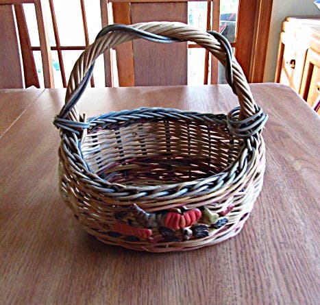 vintage basket with pumpkin design