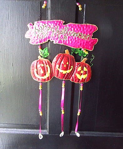 vintage hanging Halloween sign