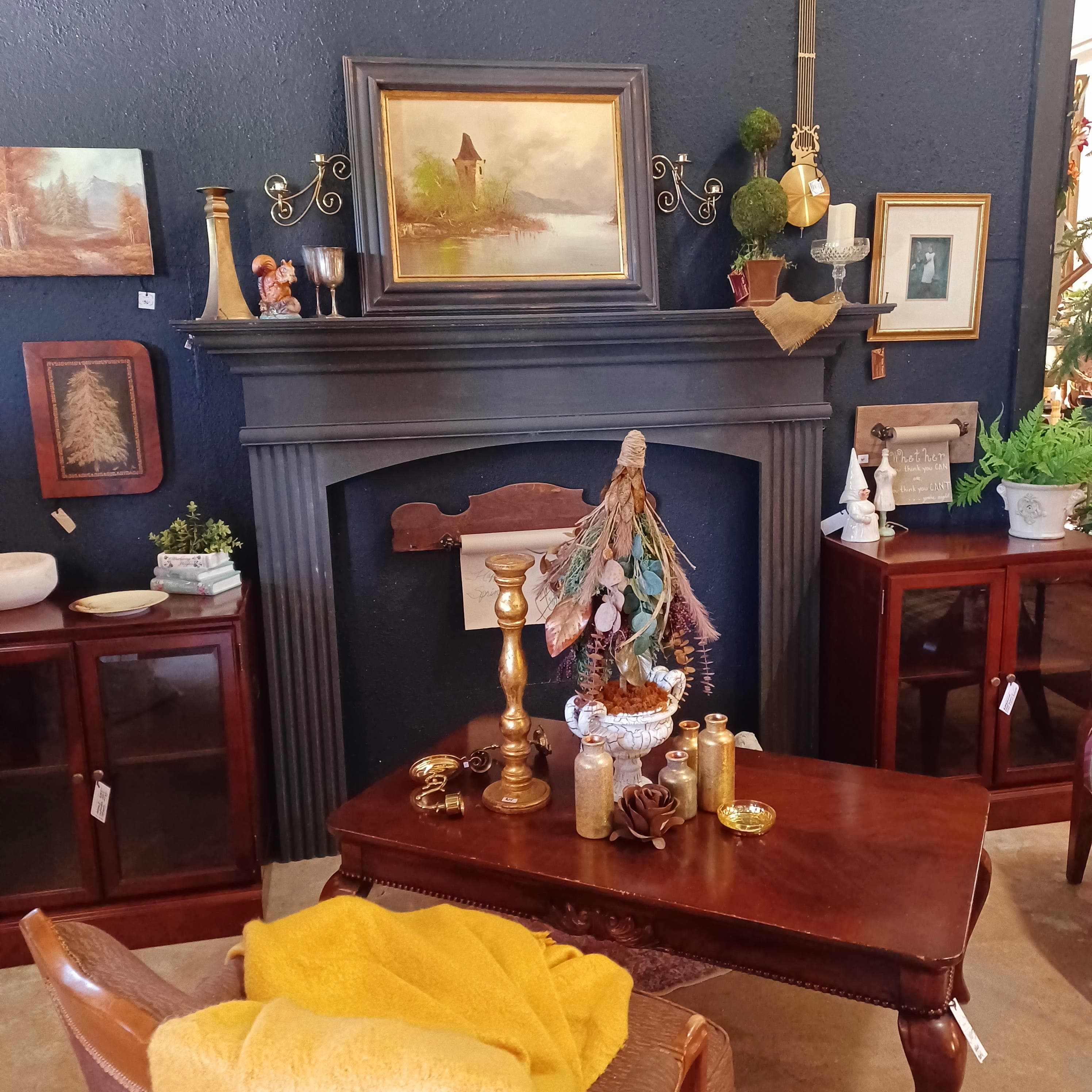 Villa Topiary Pop Up Shop - vintage and home decor
