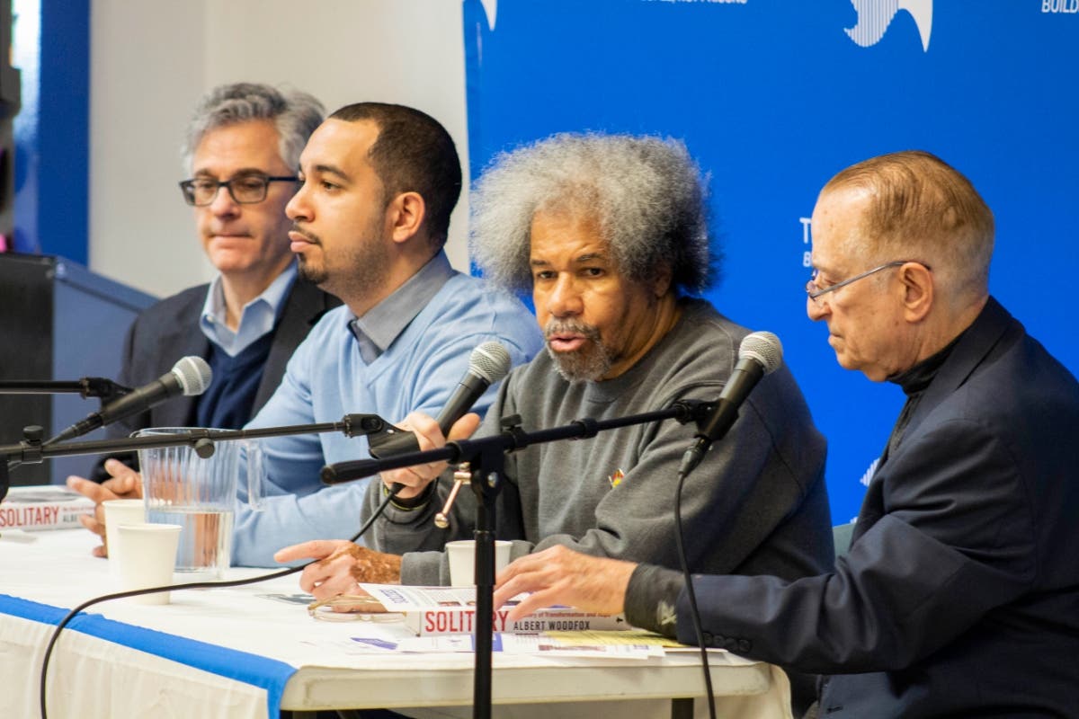 Albert Woodfox answers a question on solitary confinement with Vincent Schiraldi, Ismael Nazario and David Rothenberg