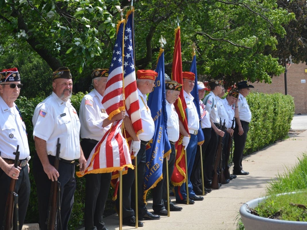 Oak Lawn Remembers the Fallen on Memorial Day | Oak Lawn, IL Patch