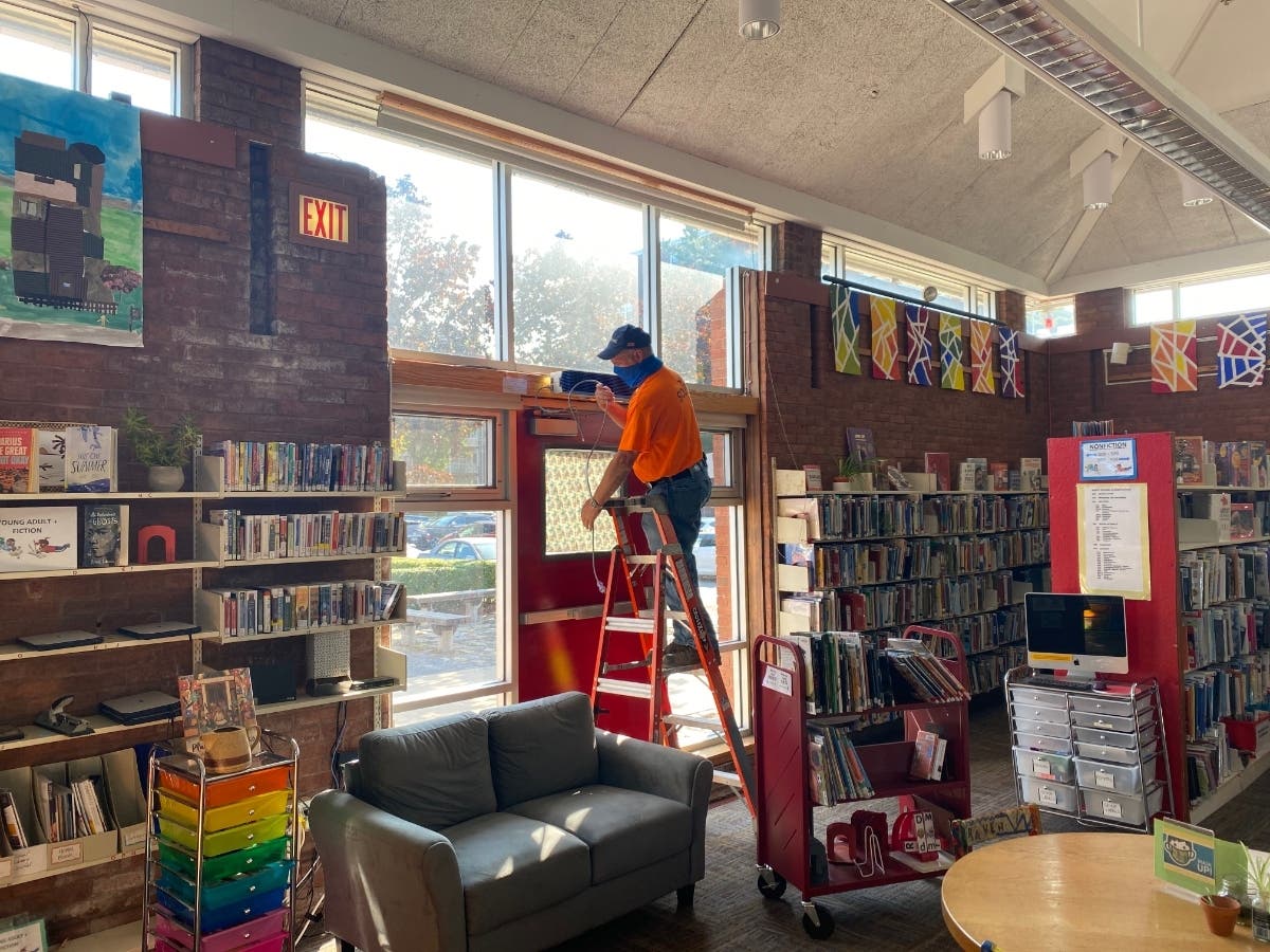 News small post card thumbnail