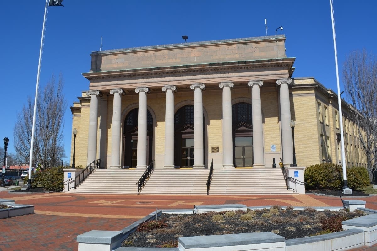 Some new faces could be coming to the memorial building after several City Councilors bowed out of the election.