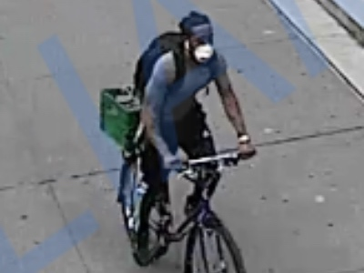 Cops are looking for a man who threw paint on the statue outside of the American Museum of Natural History. 