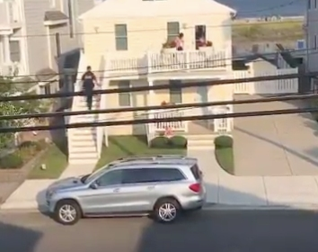 A video captures an Ocean City officer's act of kindness.