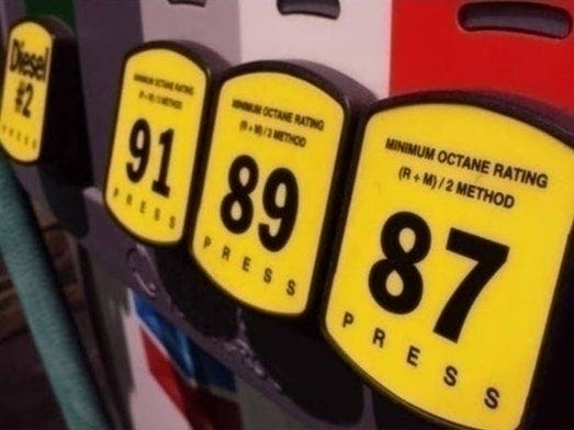 Fuel price tracking website GasBuddy.com keeps on top of gas prices all over. Here's a list of the lowest prices in town.