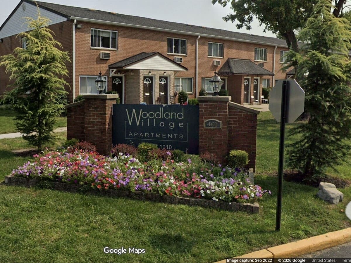 Several elementary school students ran from their bus stop Thursday morning as agents from U.S. Immigration and Customs Enforcement (ICE)​ came to a nearby apartment building, according to Lindenwold School District officials.