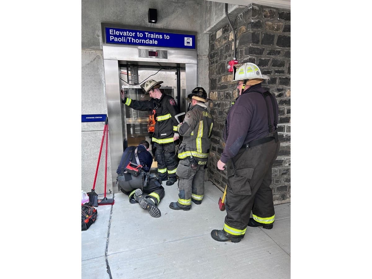 A worker got trapped inside the elevator at Ardmore Station on Sunday, one day before the newly constructed station opened.