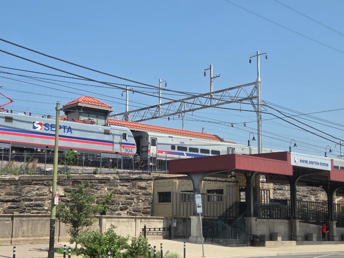 SEPTA Service Restored, Delays Likely After Regional Rail Train Derailment