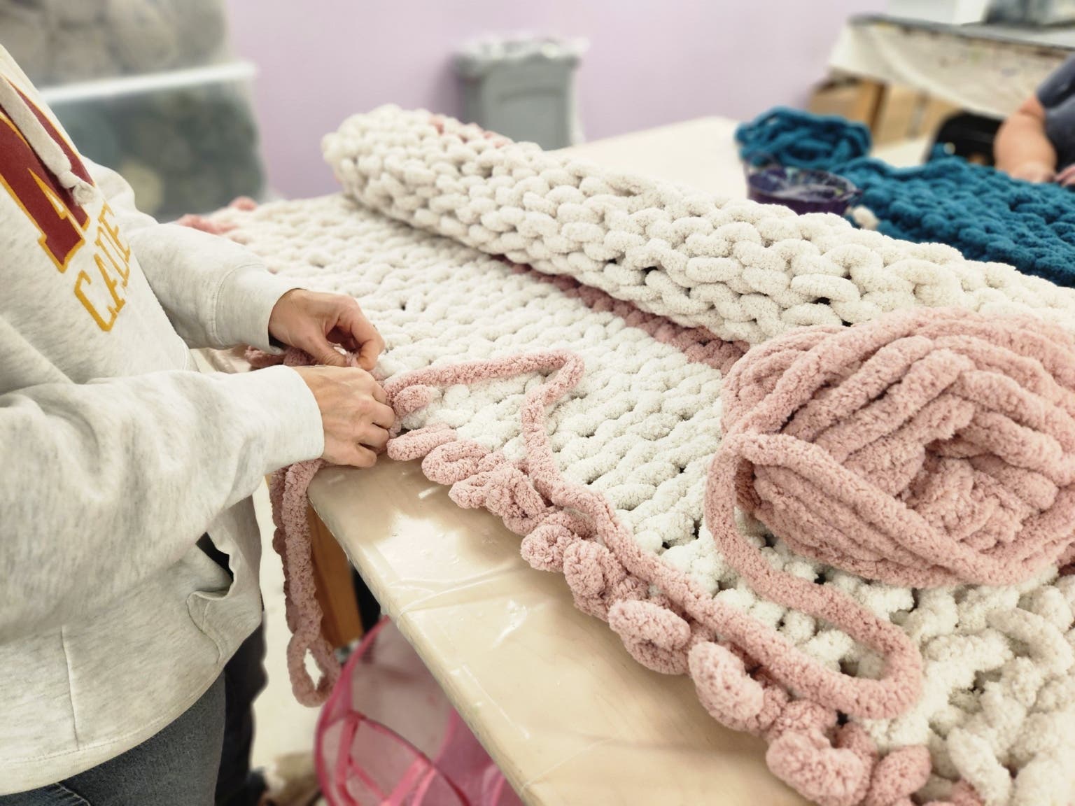 Cozy Knit Blanket Workshop