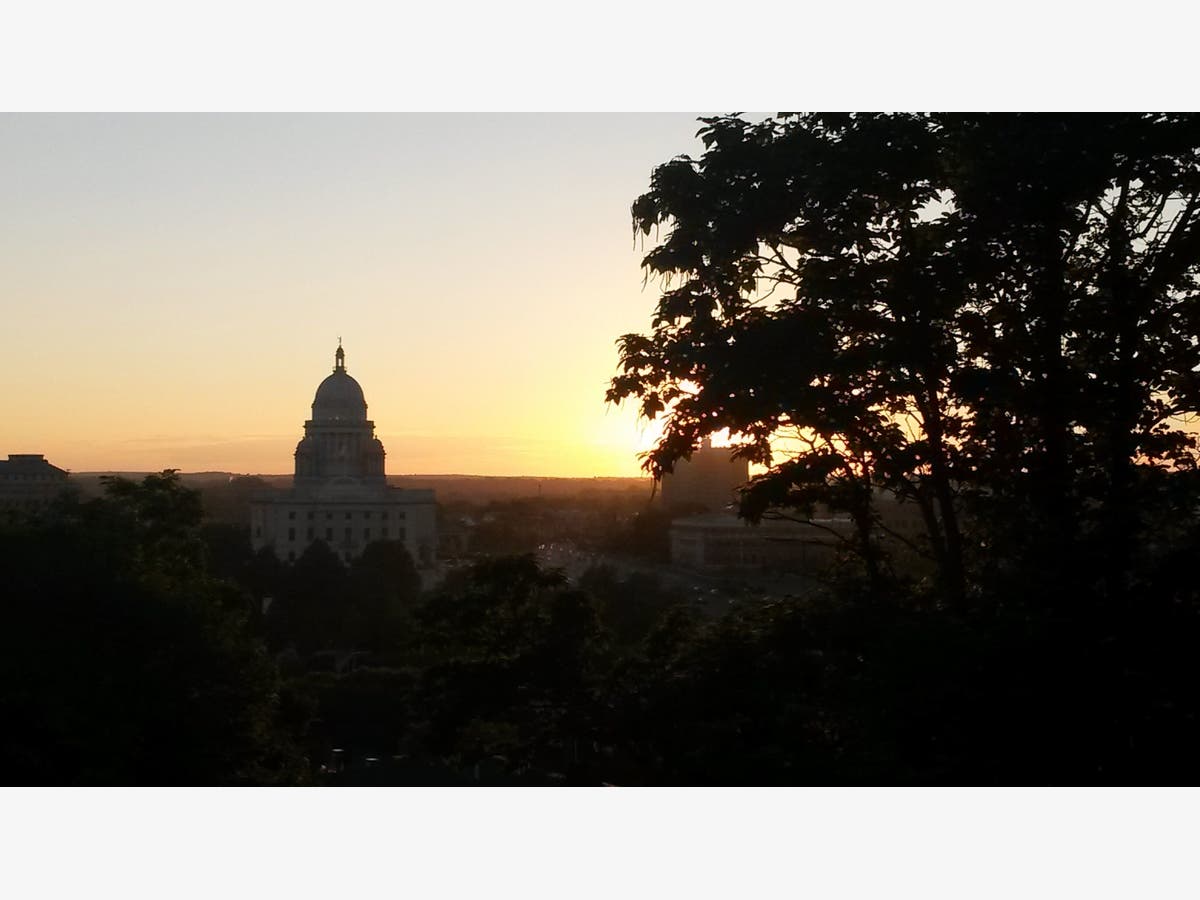 House lawmakers voted late Thursday night to approve the abortion rights bill.