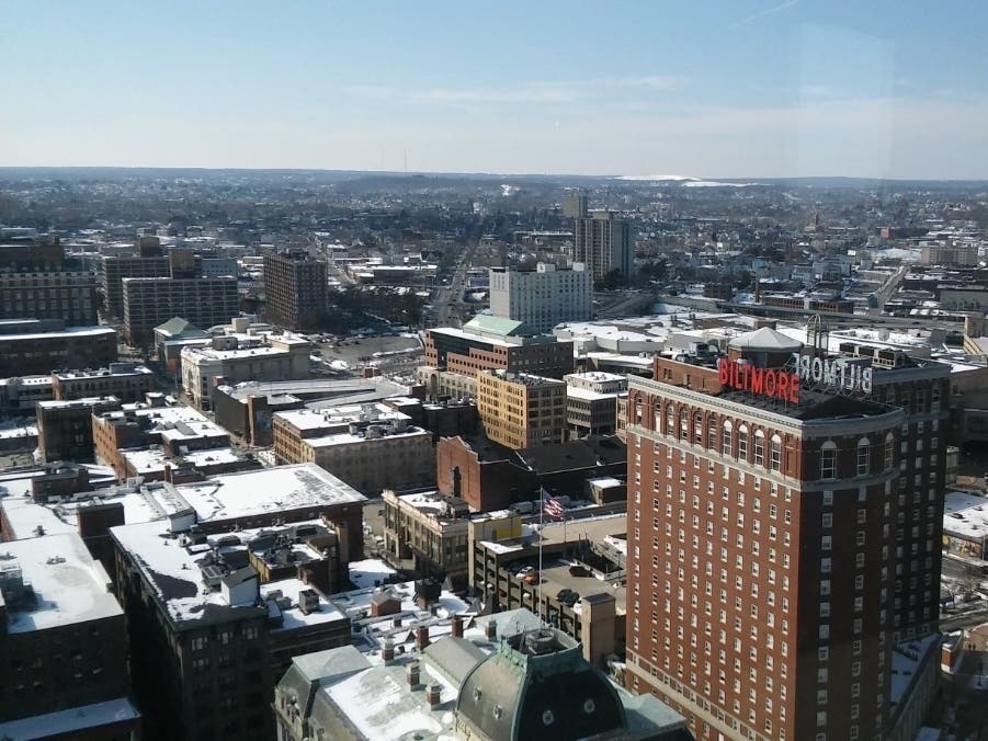 Rhode Island received failing grades for ozone, but high marks for particle pollution levels. 