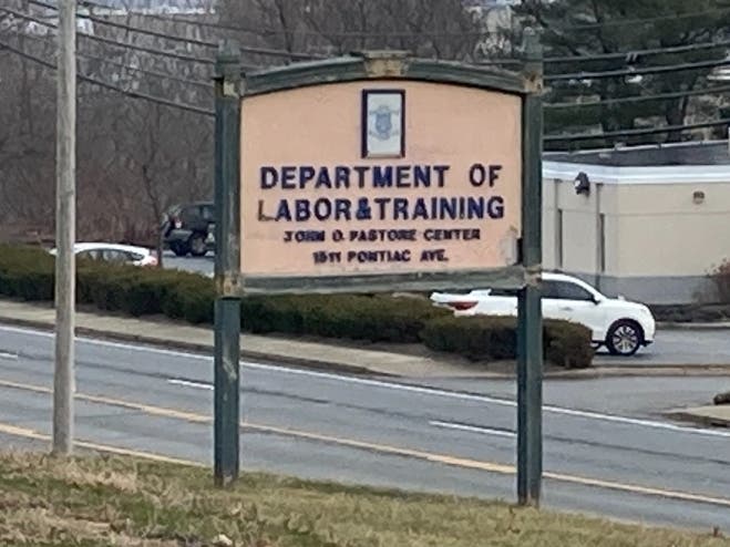 A bill championed by Gov. Dan McKee would increase the amount of money Rhode Islanders could earn before losing unemployment benefits. 