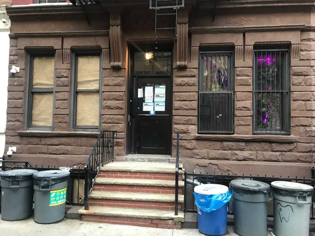 High levels of lead dust were found in an apartment building amid renovations, reports show.