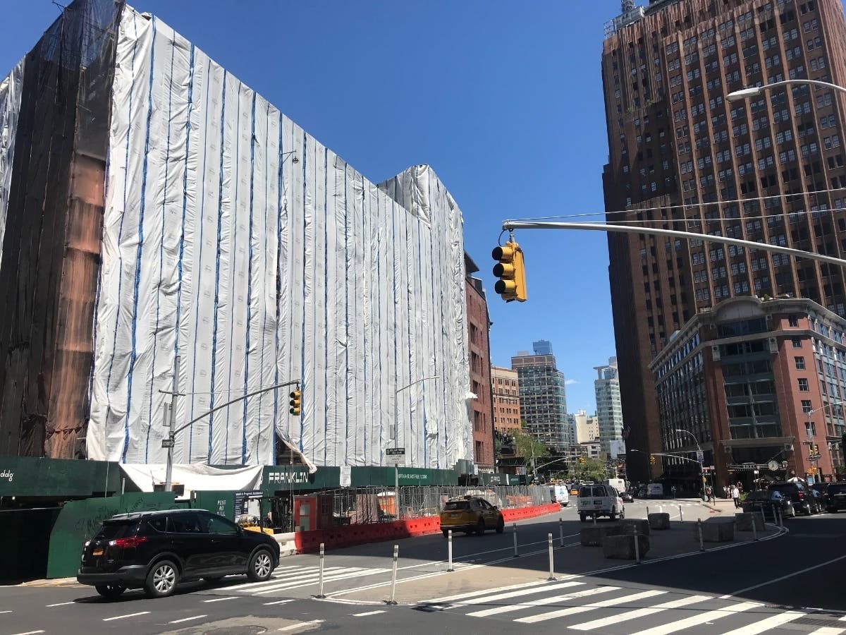 DDG filed an application to DOT in 2014 to make this space into a public plaza. Now, CB1 wants an update on the project.