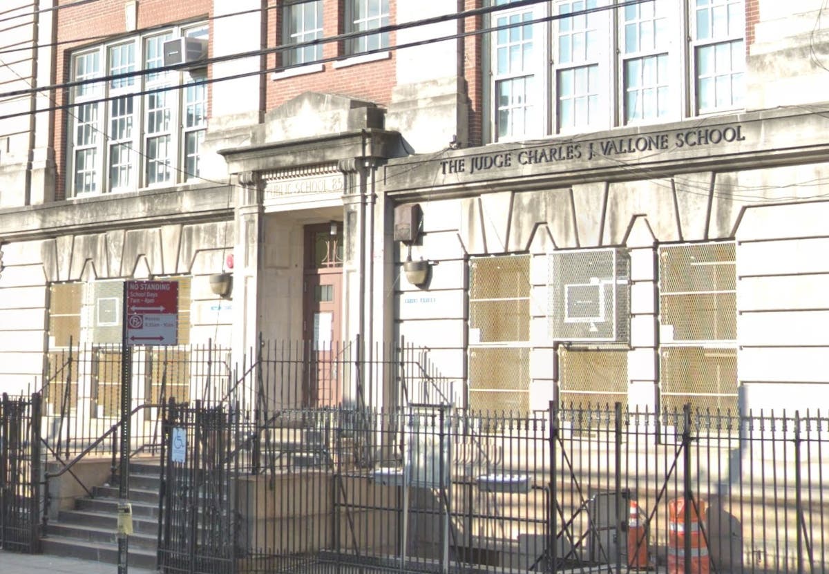 P.S. 85 - Charles Vallone School is getting a new annex building, officials announced.