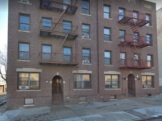 Astoria Tenants Protest Landlord s Refusal To Repair Boiler Astoria 