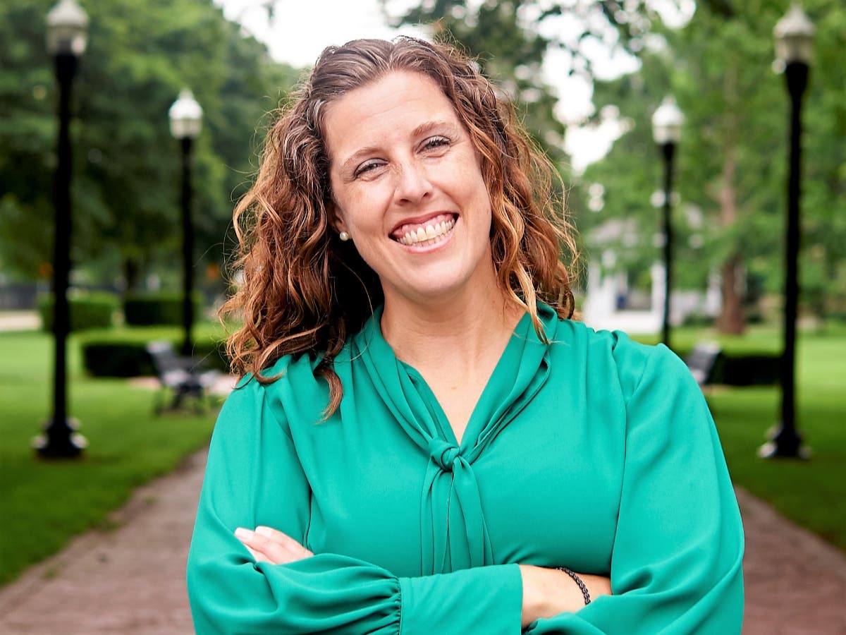 "Throughout my two terms on the Council, the issue of affordability and accessibility in housing has been an issue of high importance to me, and I will continue to focus on this issue in the future." - Julie Flowers, Beverly City Council candidate.
