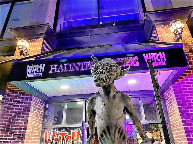 Salem Halloween visitors are encouraged to come on and take a free ride to and from downtown on weekends during the spooky season in the holiday's unofficial hometown.