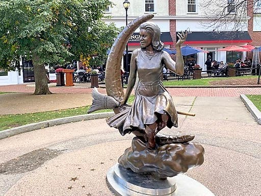 Nearly 80,000 visitors descended upon Salem last Saturday with officials urging those making trips this weekend to plan ahead, and take public transportation or utilize satellite lots with shuttle buses service to downtown.