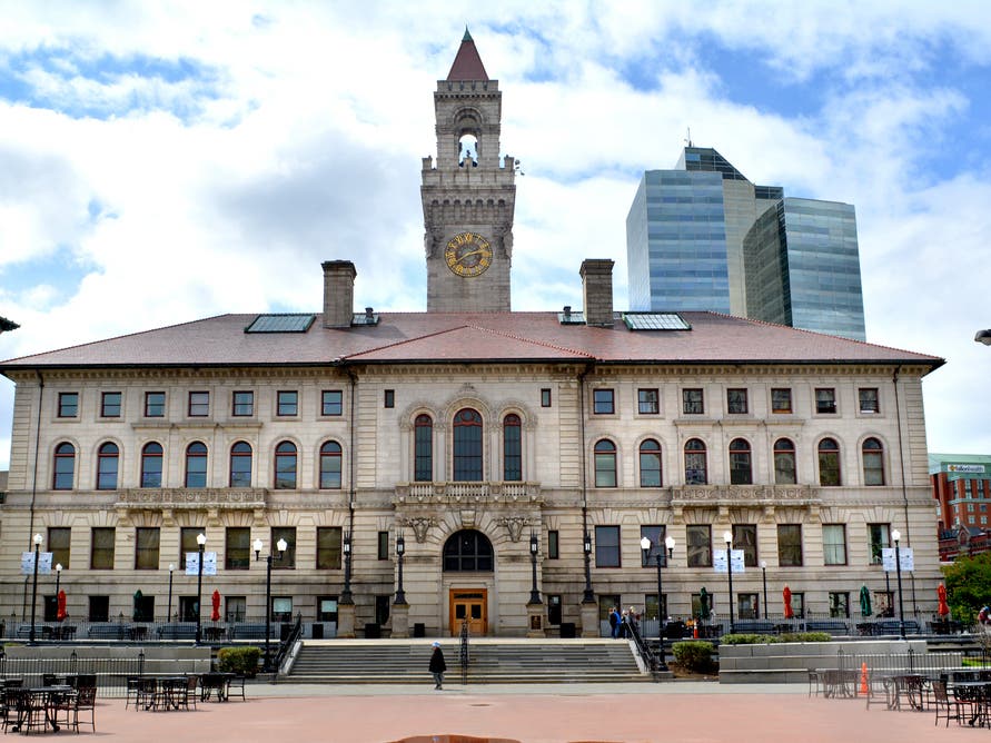 Each Worcester neighborhood has a unique personality, from the Italian restaurants that line Shrewsbury Street to the historic Victorian and Queen Anne homes on the west side.