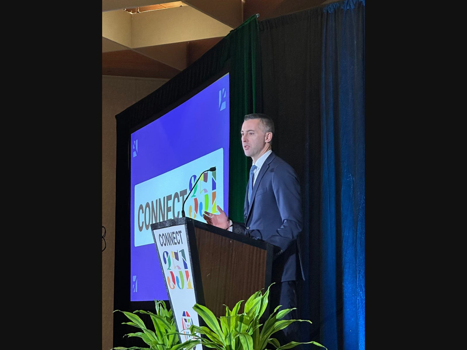 State Sen. Brendan Crighton (D-Lynn) was among four state legislators who received awards from the Massachusetts Municipal Association for their advocacy on municipal issues. 