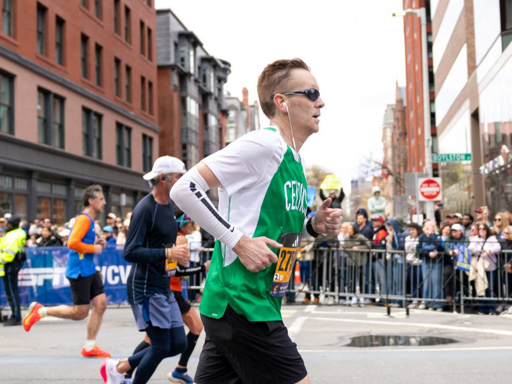 Beverly’s Aaron Galis runs the 2026 Boston Marathon as part of the Boston Celtics Shamrock Foundation’s “Green Runs Deep” Marathon Team, presented by New Balance.