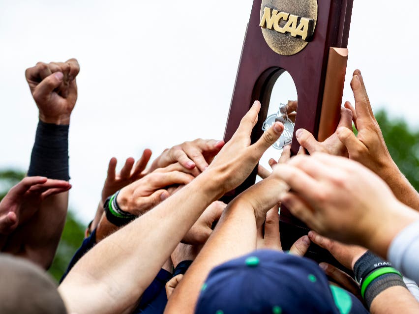 Endicott, 43-13, is scheduled to face Denison, 50-2, again in game two at 11 a.m. Thursday.