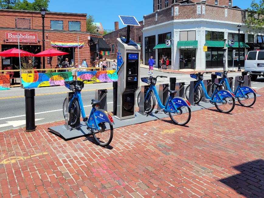 Salem Offers Free 30-Day Bluebikes Memberships For October