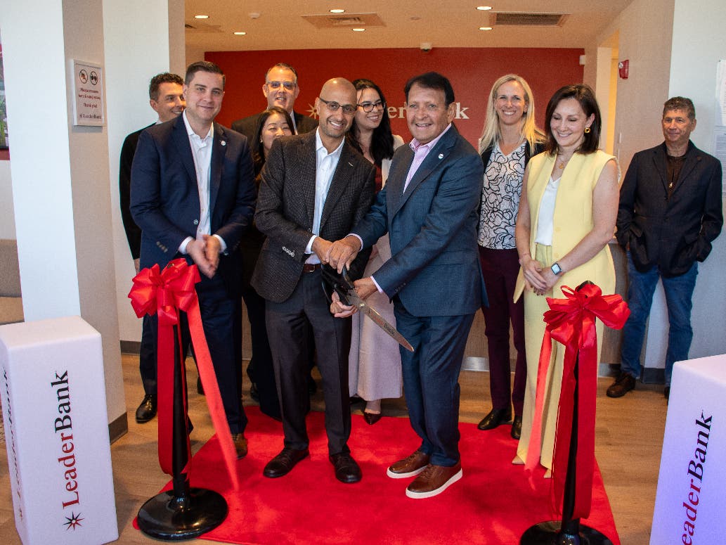 Andover Gets New Leader Bank Branch In Downtown Elm Square