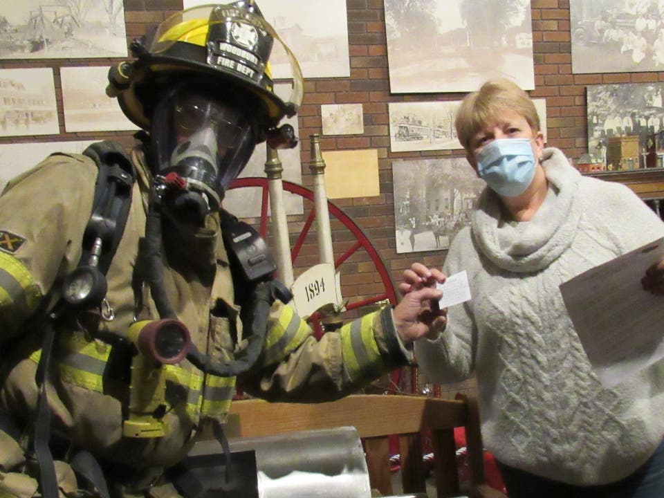 News small post card thumbnail