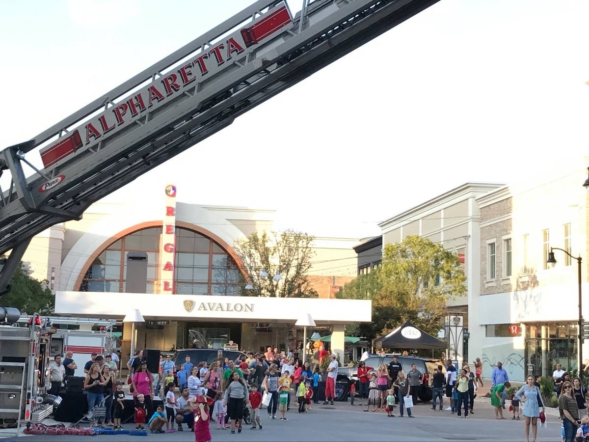 The event will also feature educational, live demonstrations, as well as offer hands-on interactive activities for families and kids of all ages.