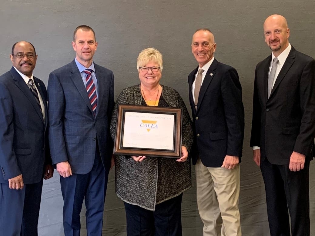 The Kennesaw/Acworth 911 Center, located at City of Kennesaw City Hall, was recently awarded their accreditation from the Commission on Accreditation for Law Enforcement Agencies.