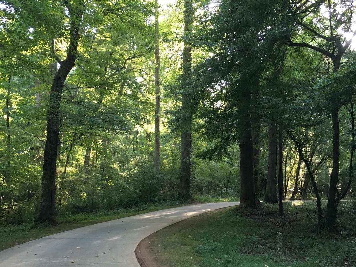 Big Creek Greenway is a linear park extending approximately eight miles from its northernmost point near Windward Parkway in Alpharetta to its southernmost point near Old Alabama Road in Roswell. 