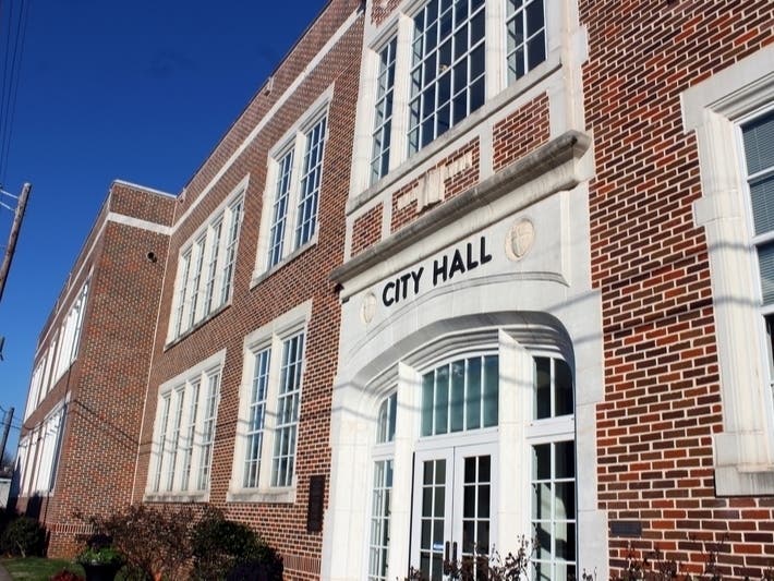 Canton’s Main Street is in the top 25 downtown communities for the national Main Street America Contest by Independent We Stand. 