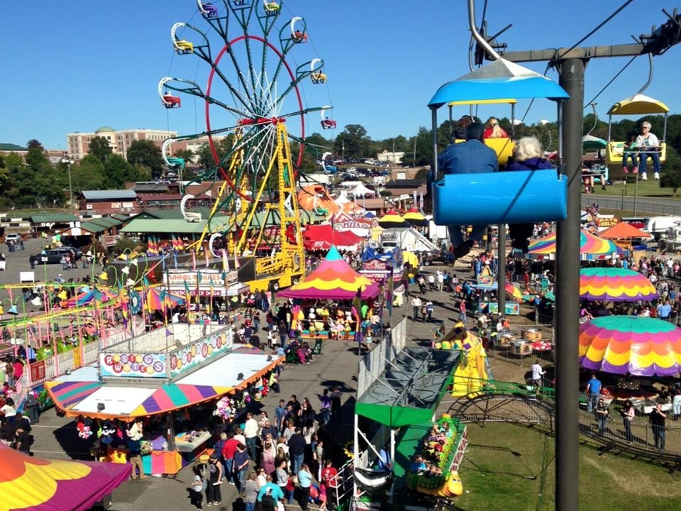 There will be numerous admission and ride ticket specials throughout the course of the Cumming Country Fair & Festival.