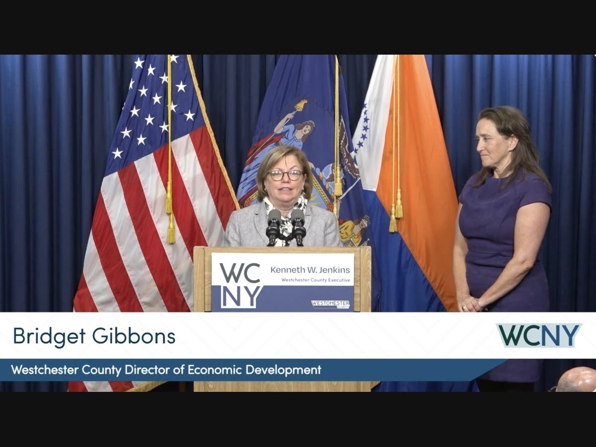 From left to right: Bridget Gibbons, Westchester County Director of Economic Development, and Meg Käufer, President of The STEM Alliance, speak at County Executive Ken Jenkins’ weekly briefing on January 5, 2026. 