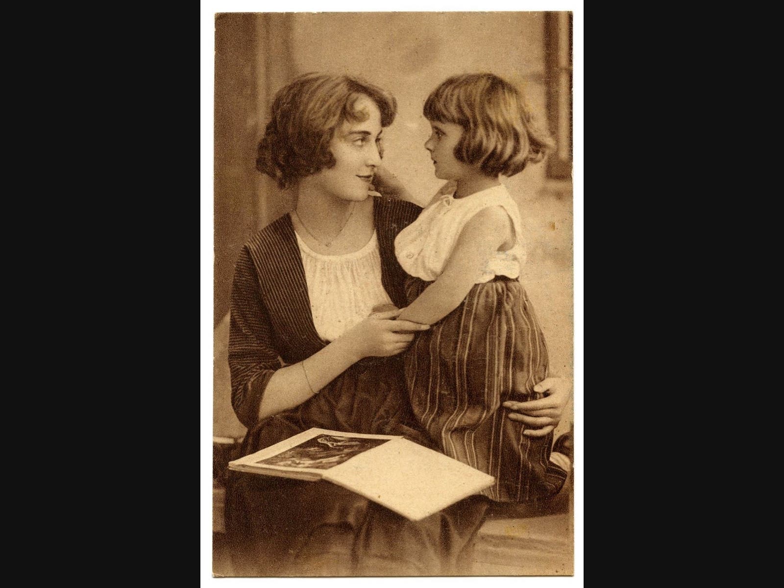 News small post card thumbnail