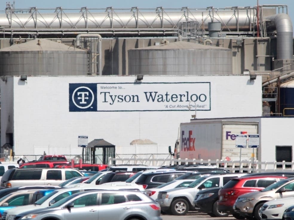 A Tyson Fresh Meats plant stands in Waterloo, Iowa, more than a dozen Iowa elected officials asked Tyson to close the pork processing plant because of the spread of the coronavirus among its workforce of nearly 3,000 people.