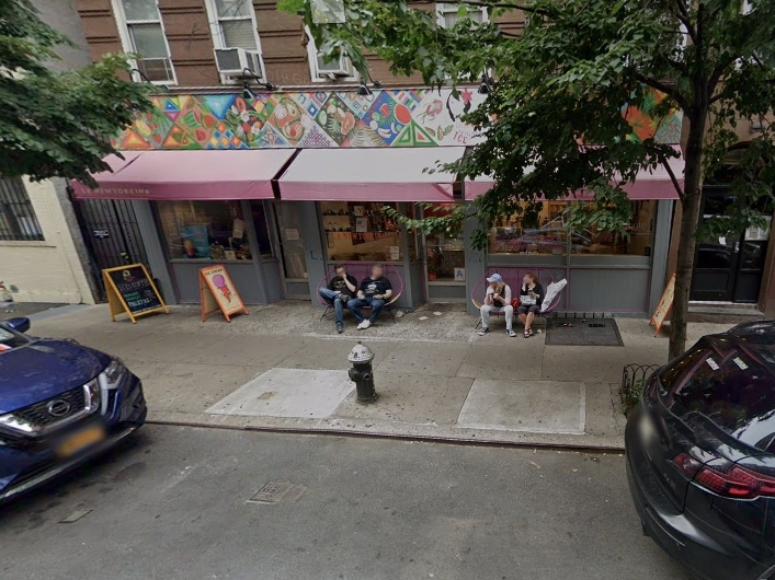 An image of the La Newyorkina storefront in Greenwich Village.