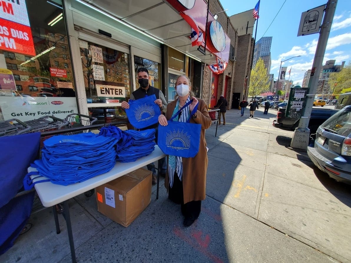 News small post card thumbnail