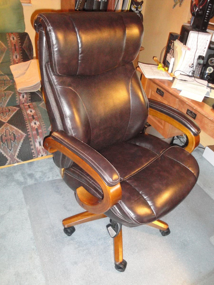 Leather Trafford Executive Chair by La Z Boy St. Pete, FL Patch