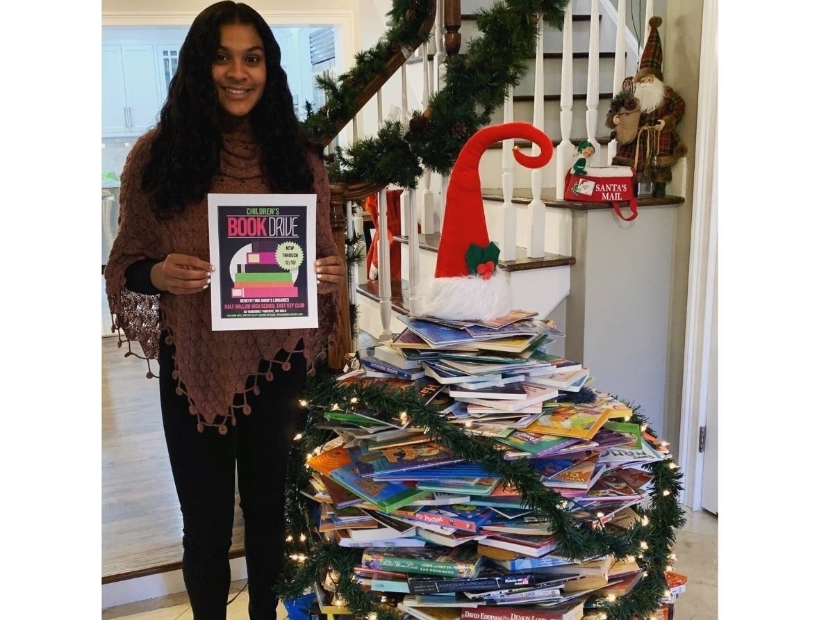 Haley Sahadeo, a student at Half Hollow Hills High School East, collected 1,000 books and donated them to Hindi's Libraries.