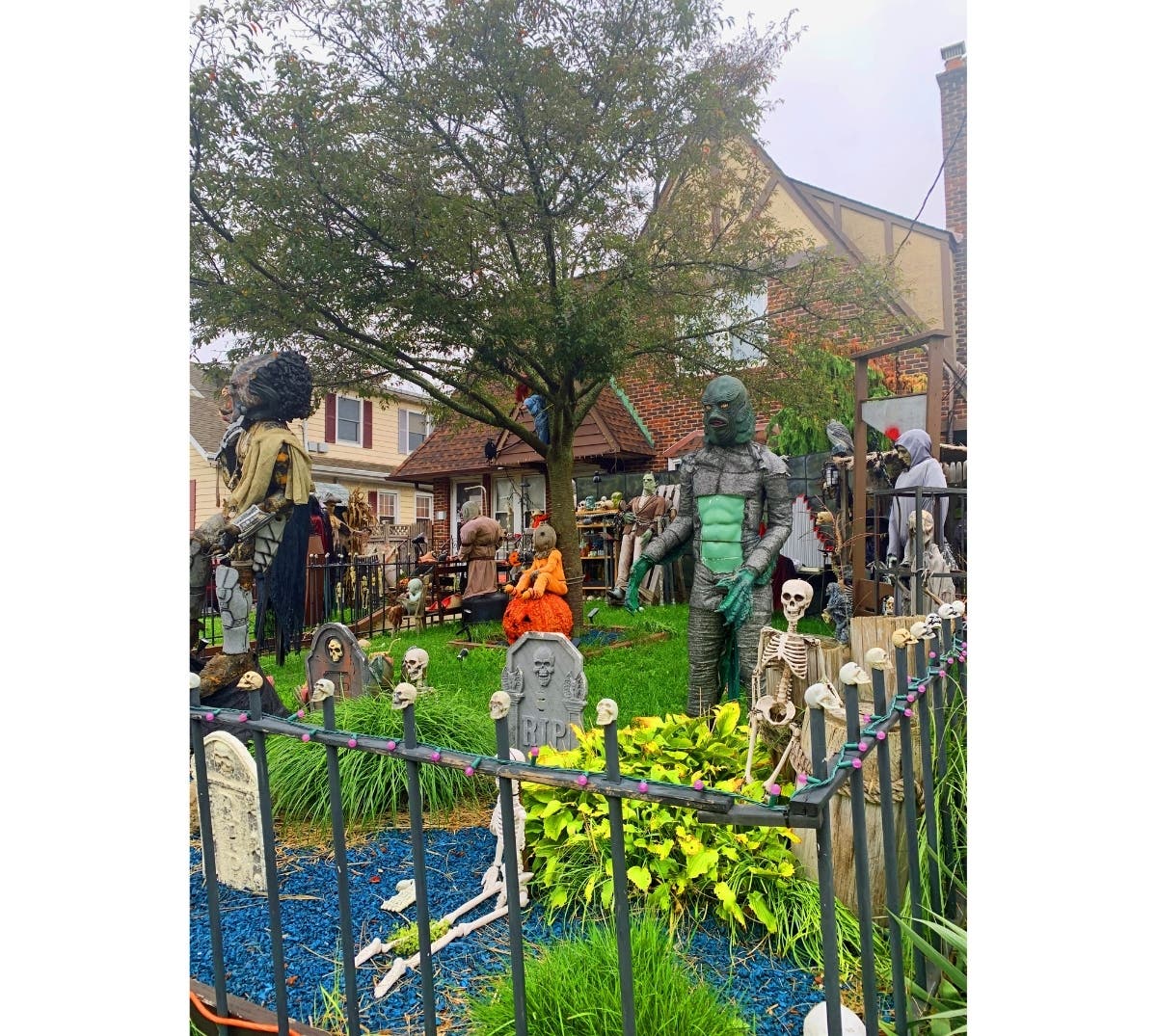 Farmingdale Village is holding its Halloween House Decorating Contest. Here's how to nominate someone.