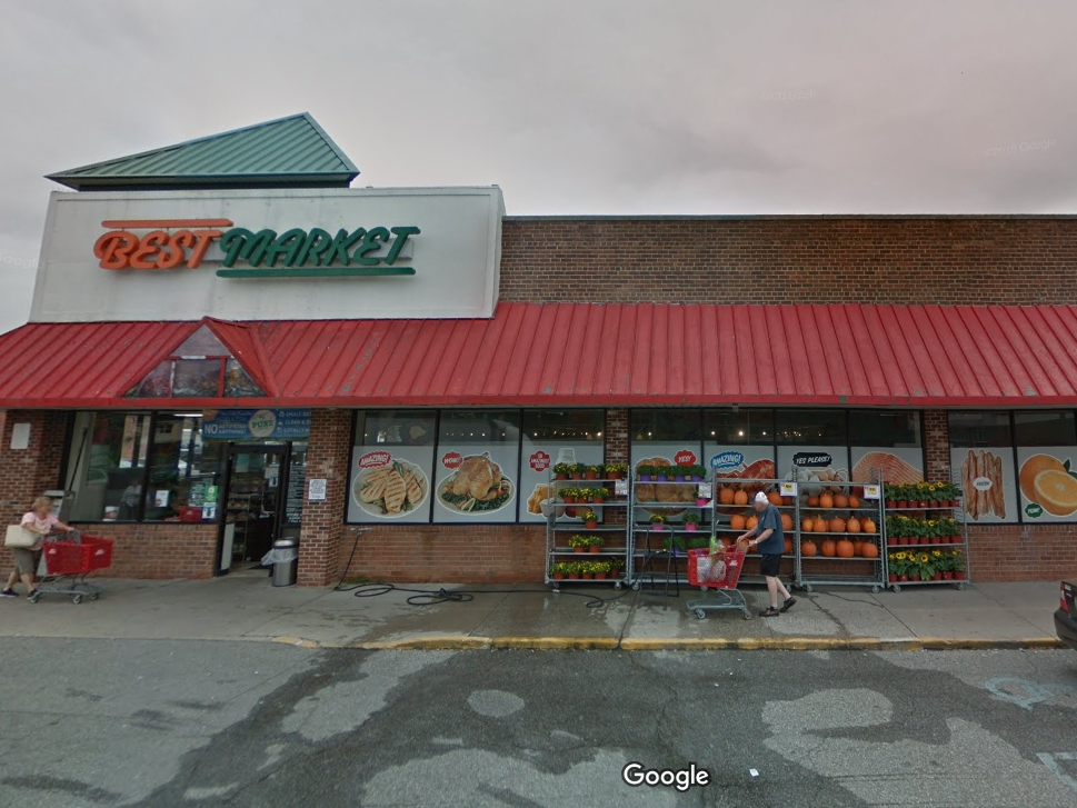 Best Market in Farmingdale closed in September and is transitioning into a Lidl by early 2021.
