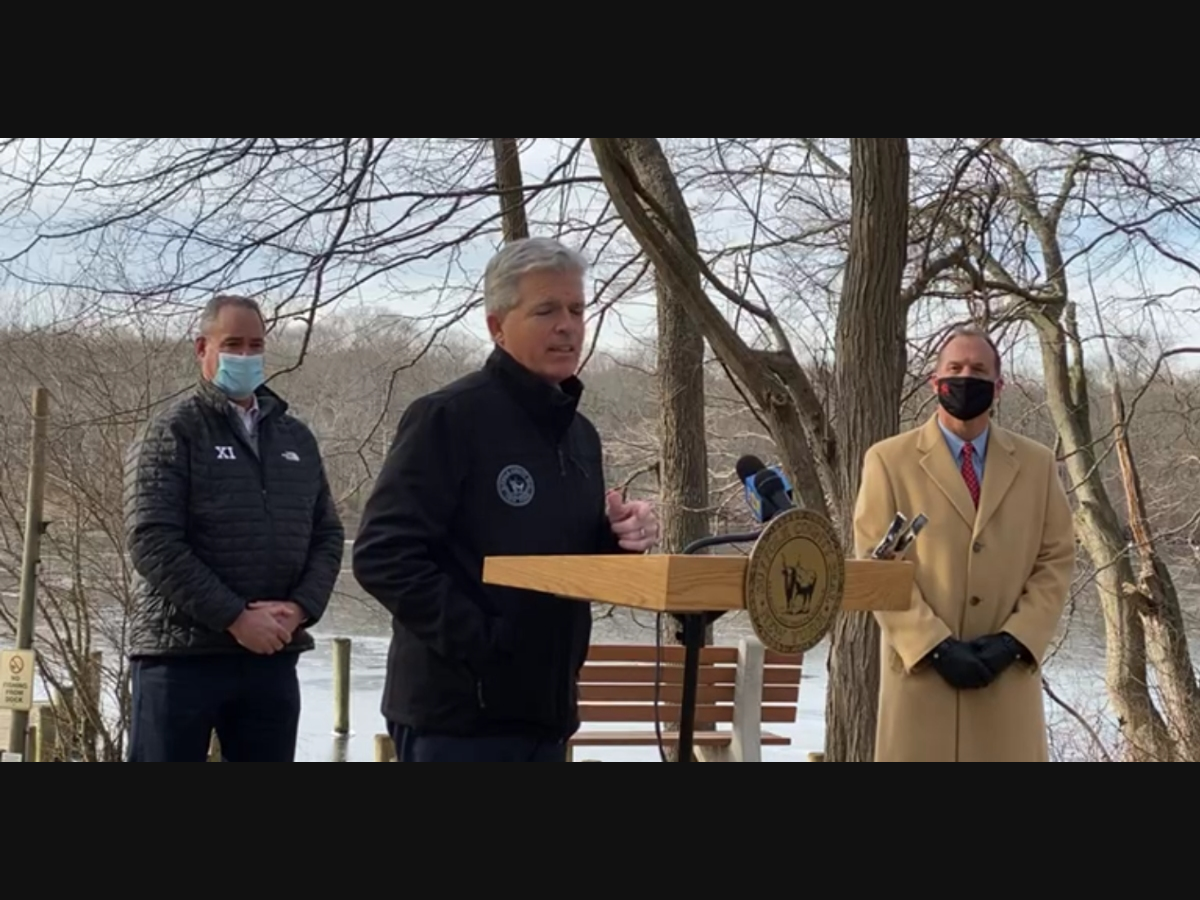 Suffolk County Executive Steve Bellone announces the return of "high-risk" sports in Suffolk County at a news conference on Monday at Blydenburgh County Park in Smithtown.