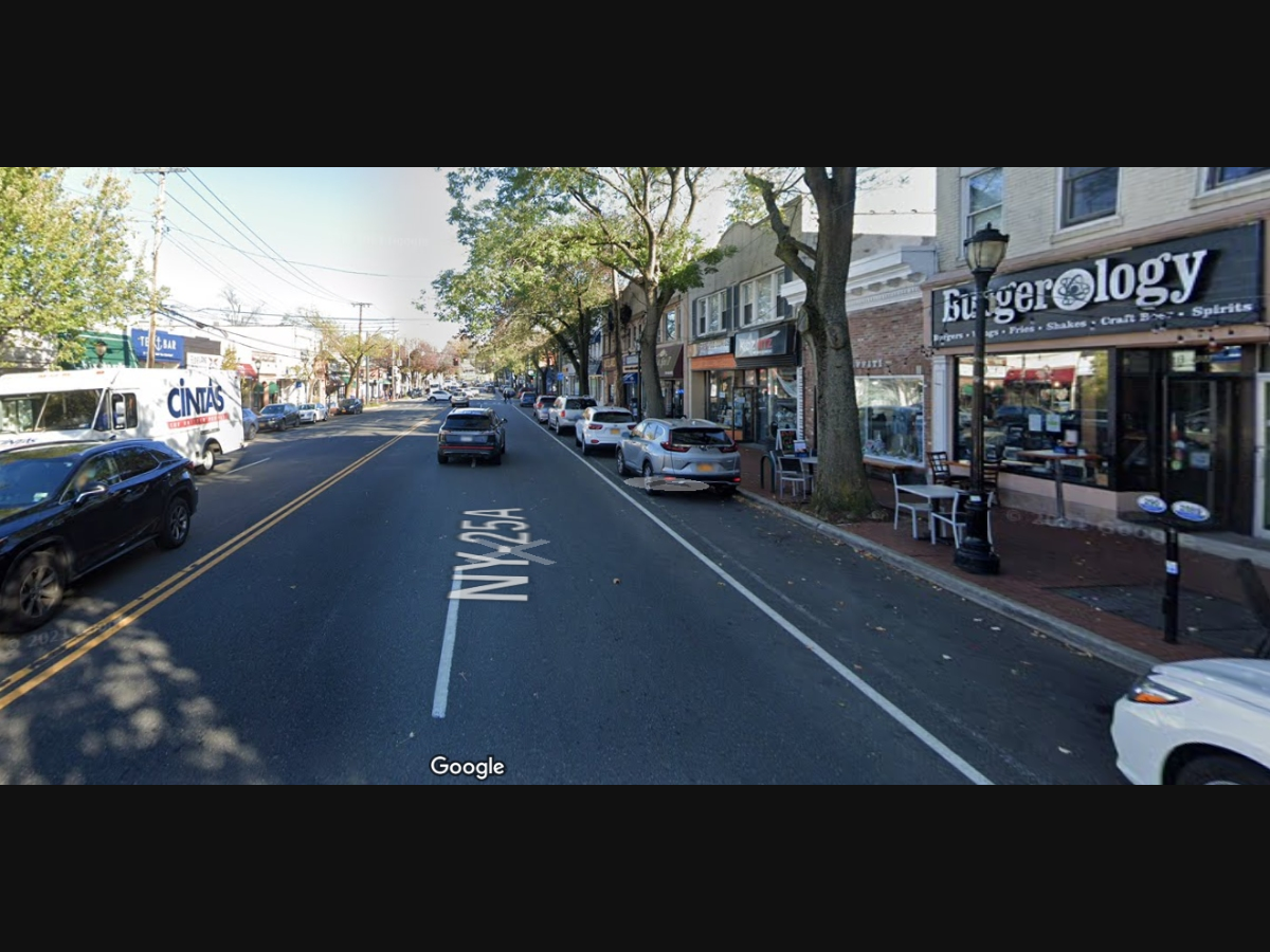 The Town of Huntington on Tuesday announced in-street outdoor dining "parklets" for its restaurants.