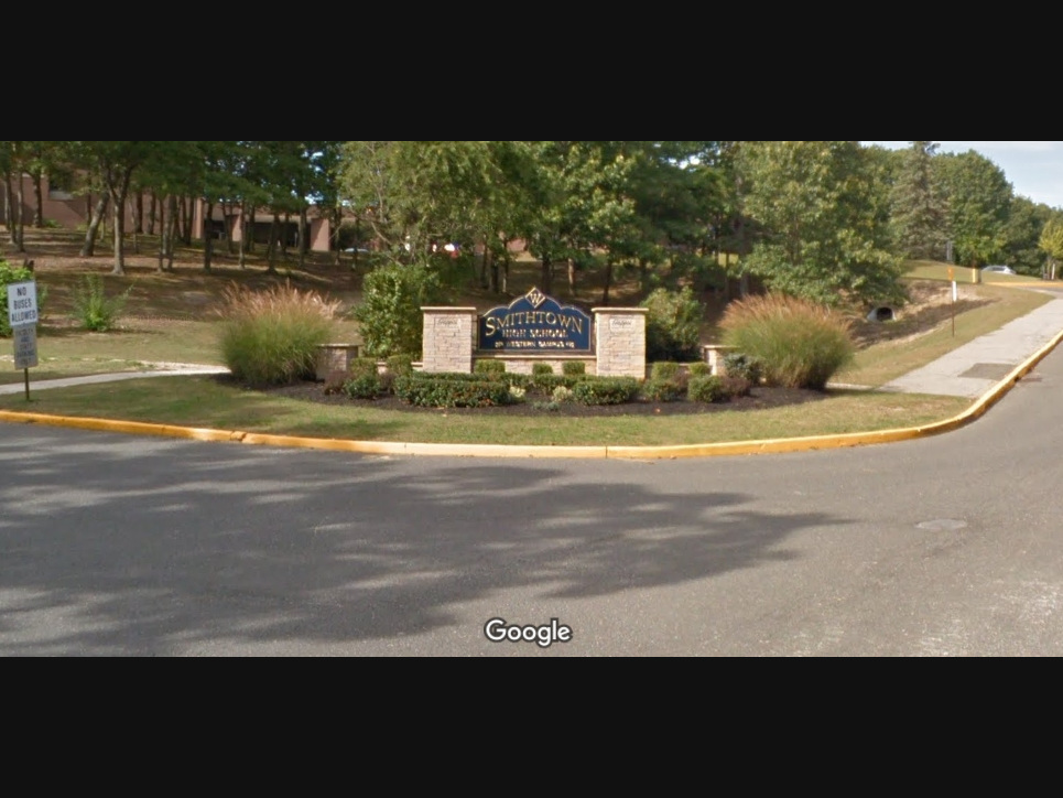 Smithtown residents attended a board of education meeting on Tuesday.